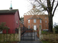 struant house Londyn